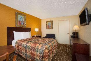 Days Inn By Wyndham Chester Pokoj fotografie