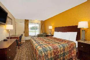 Days Inn By Wyndham Chester Pokoj fotografie