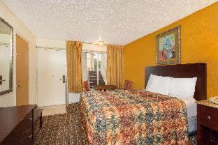 Days Inn By Wyndham Chester Pokoj fotografie